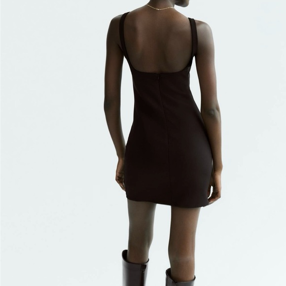 Zara - Grey Short Lace Dress - Picture 3 of 4